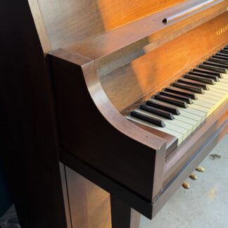 Yamaha studio upright piano Profile